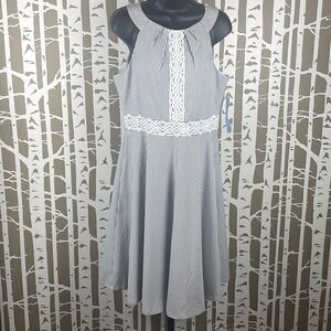 NEW Seersucker High Neck Fit & Flare Dress 12 Grey White